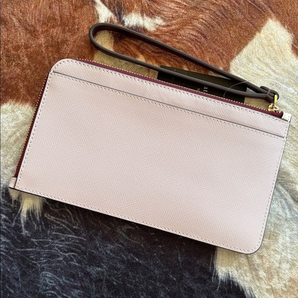 Brand New Kate Spade Colorblock Saffiano Leather L-Zip Medium Wristlet Lilac - Picture 7 of 16